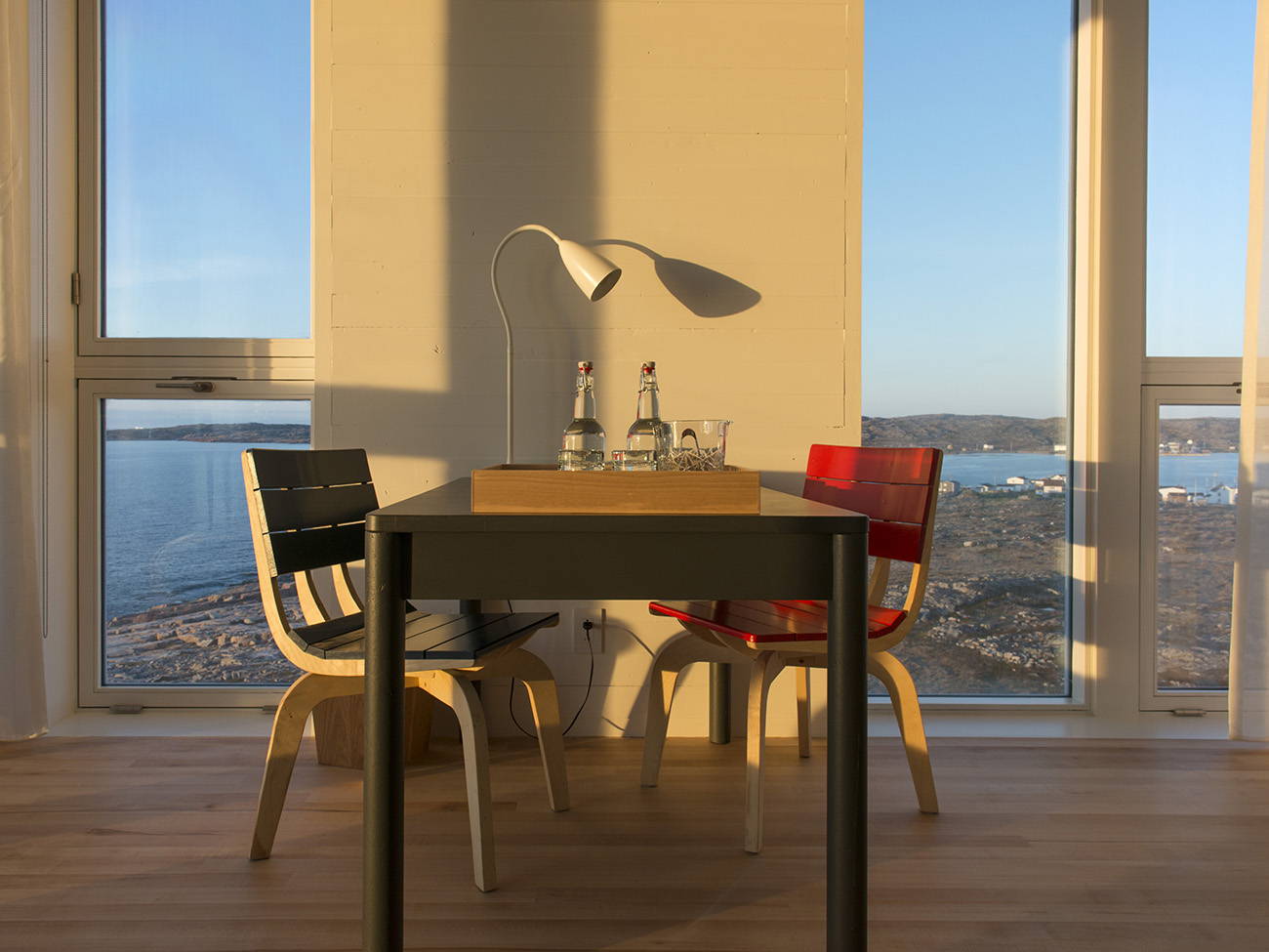 Punt Chair Makes Waves