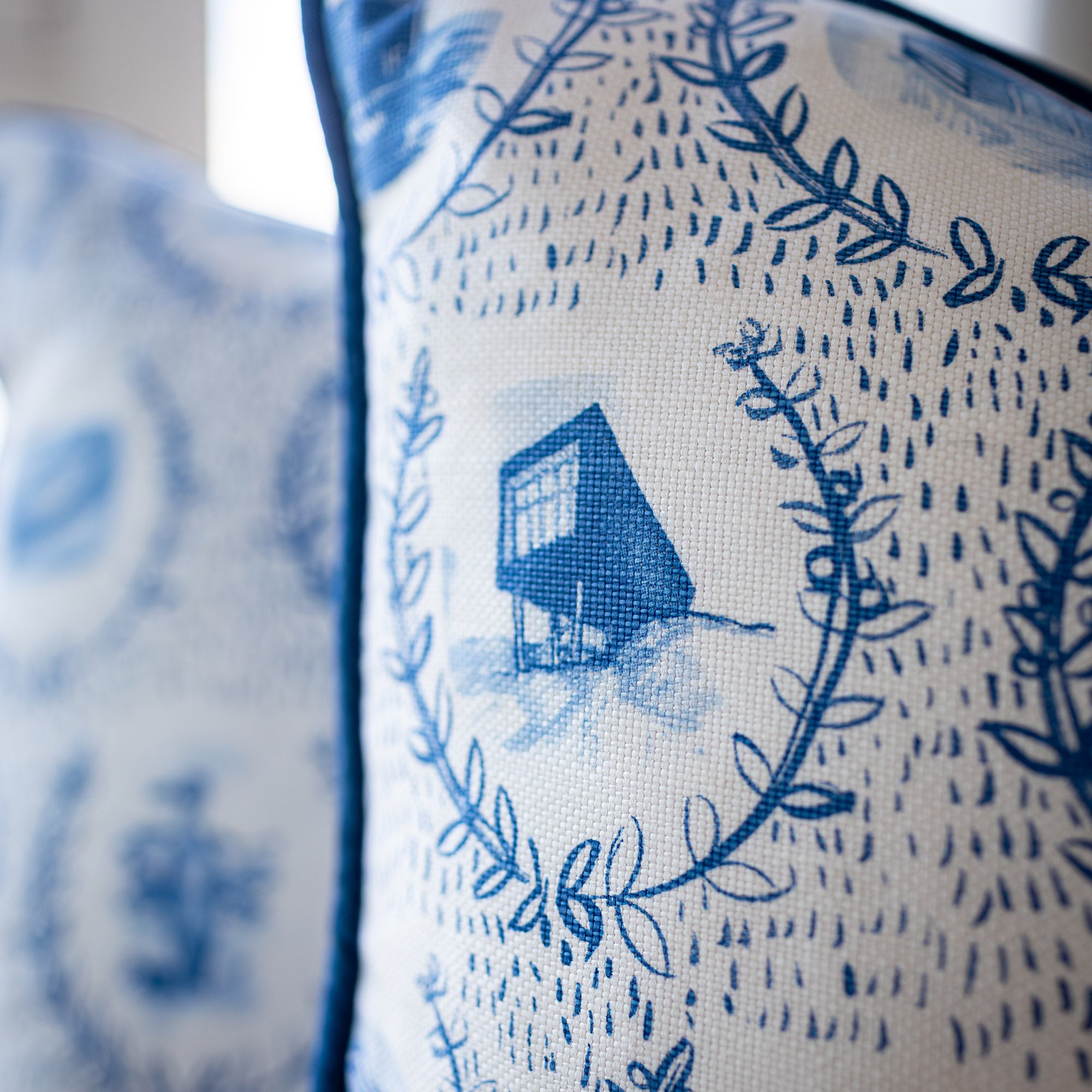 Set the Scene Cushion